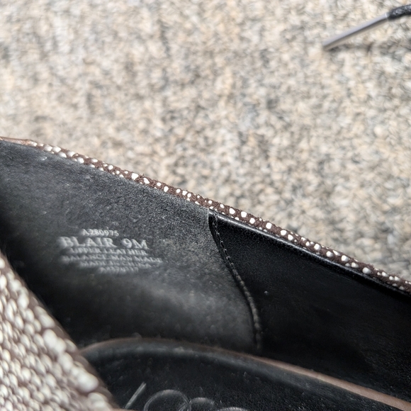 LOGO by Lori Goldstein Pointed Toe Kitten Heels BLAIR BROWN - Picture 11 of 11